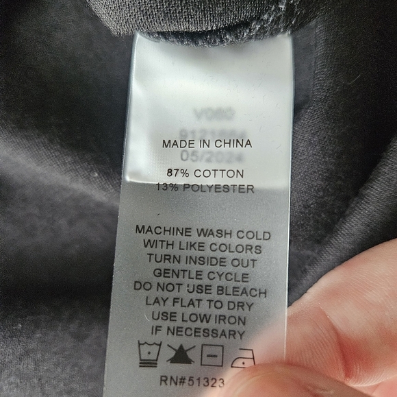 NWT Vince Camuto Knit Short Sleeve Tee- Rich Black - Picture 6 of 8